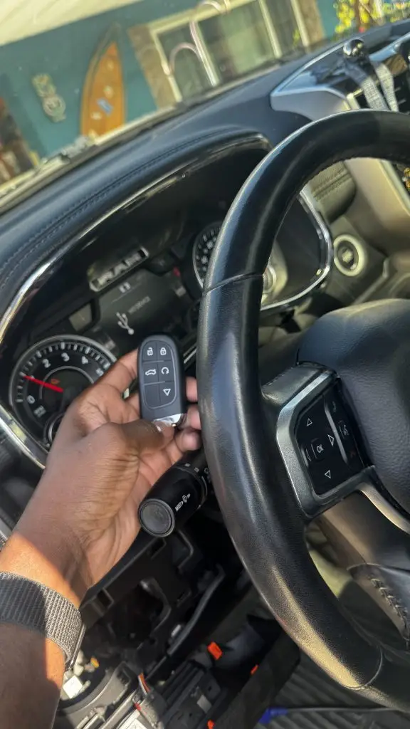 Car Key Replacement img 7448